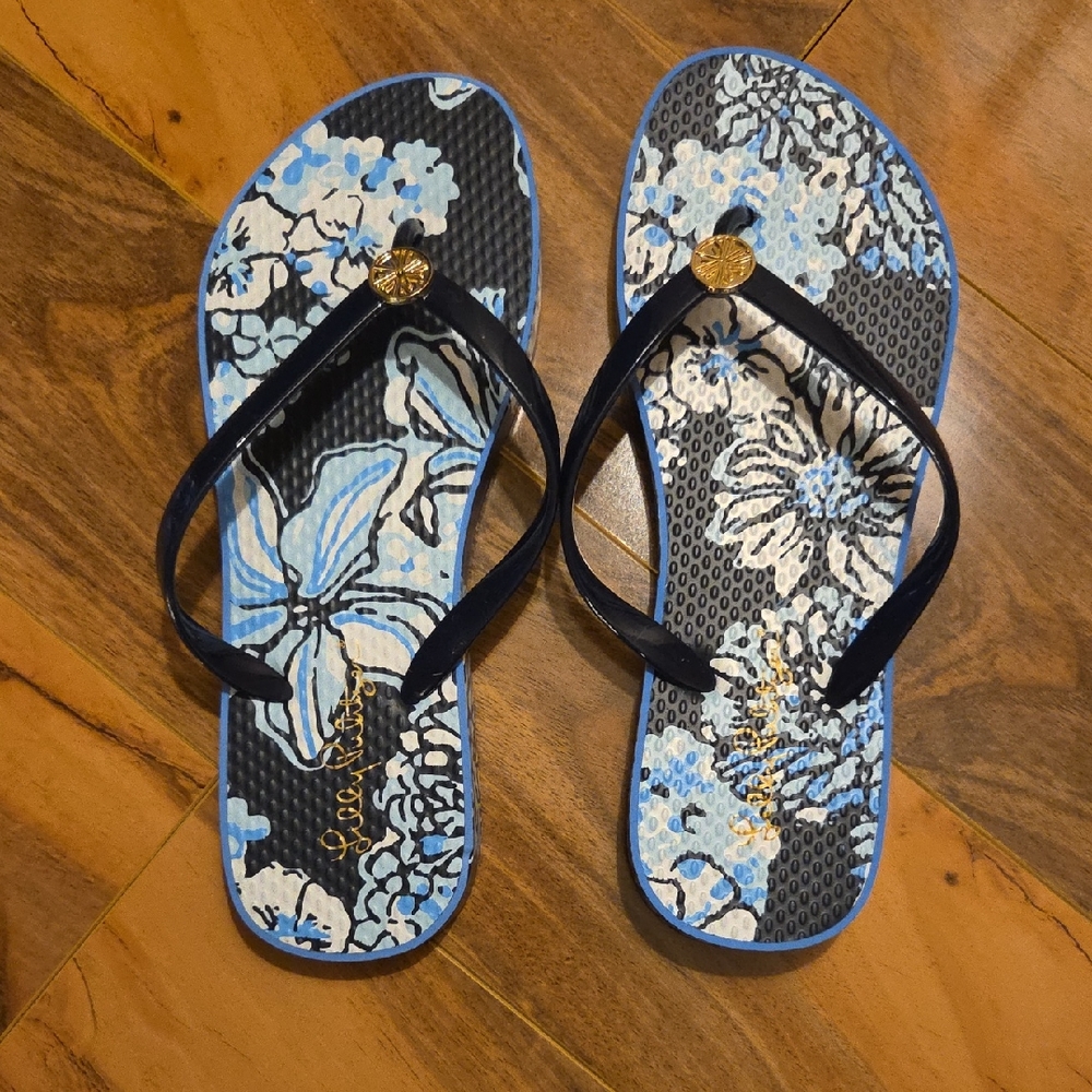 Lilly Pulitizer Black and Blue Floral Sandals